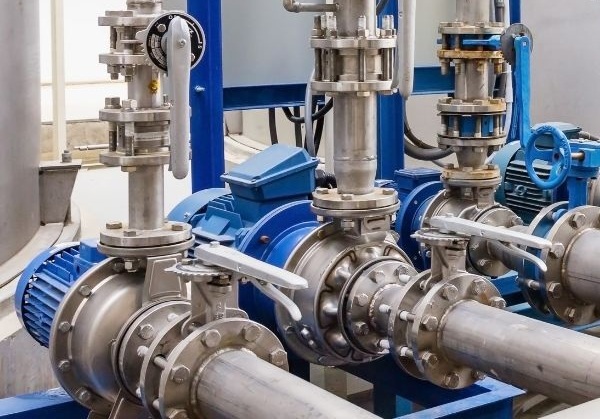 نمای صنعتی مرتبط با پمپ آب